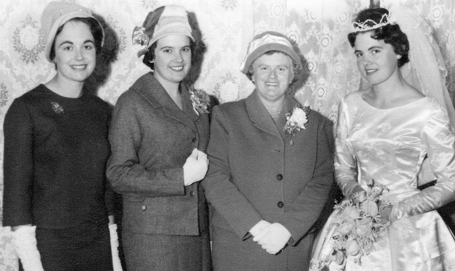 Rita Daun & her three daughters